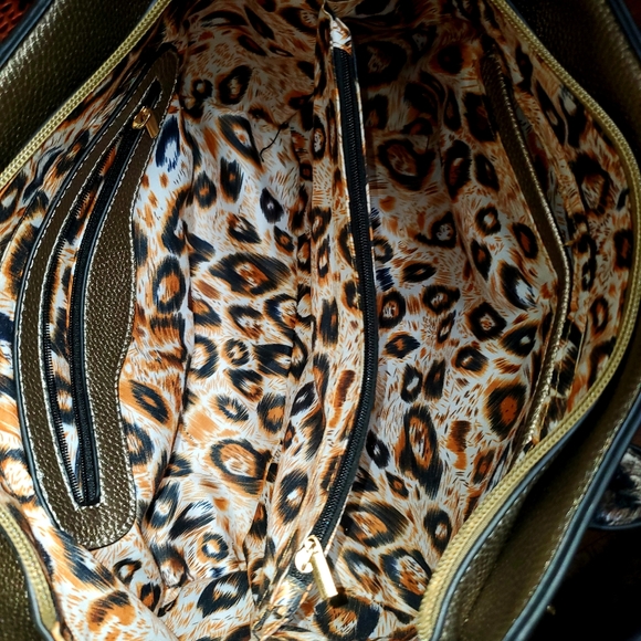 LEOPARD 🐆 PRINT BAG 👝 - Picture 6 of 6